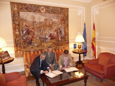 Fundetec y el CGE impulsarán el uso de las TIC entre los economistas