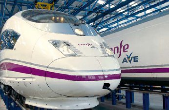 Vodafone y Renfe impulsan el móvil para abonar el tren