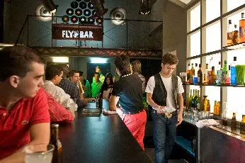 'Fly Bar' de Cuéntame se convierte en comunidad virtual gracias a Arsys