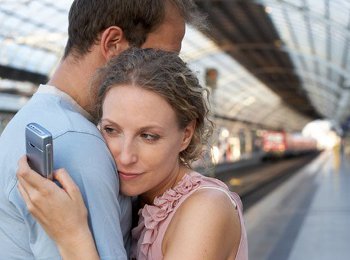 Crece la adicción al trabajo y a las redes sociales