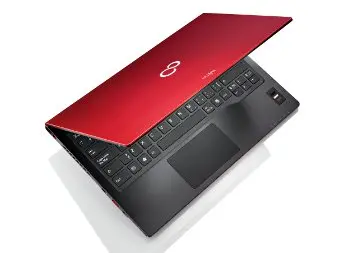 Fujitsu lanza más de 30 PCs y aumenta su oferta en el área Work Place Systems
