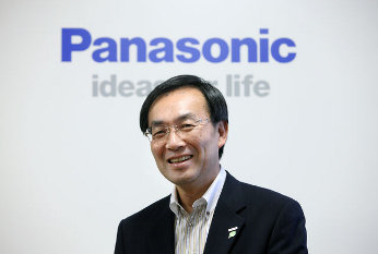 Kazuhiro Tsuga, presidente de Panasonic.