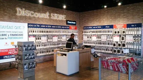 Phone House inaugura su primera tienda ‘outlet’ en Andalucía