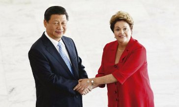 El presidente de la República Popular China, Xi Jinping, y la presidenta de Brasil, Dilma Roussef.