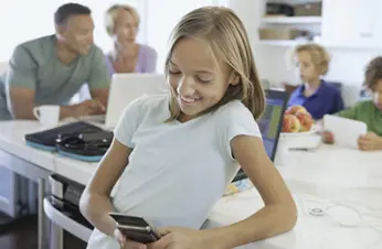 Telefónica lanza su servicio de control parental: MoviStar Protege