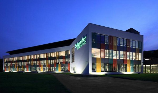 Schneider Electric crece un 2,8% en su ejercicio de 2014