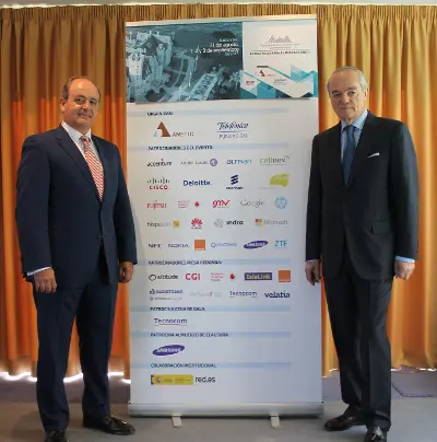 Benigno Lacort, director general de AMETIC (izq.) y el presidente José Manuel de Riva