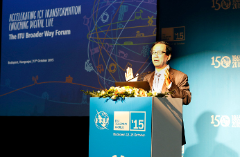 Zou Zhilei, presidente de la Unidad de Negocio Carrier de Huawei en ITU World 2015