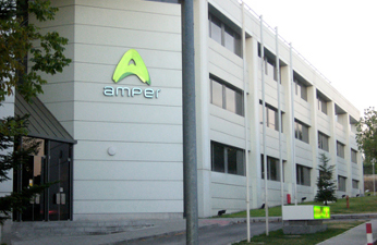 Amper sale del bache y supera los 90 millones de beneficios en 2015