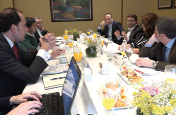 Mesa redonda sobre cloud organizada por Redes & Telecom