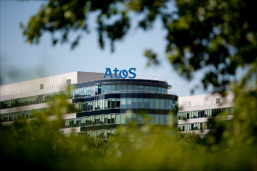 Oficinas de Atos con su logo