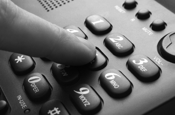 La CNMC rebaja los precios mayoristas para llamadas gratuitas