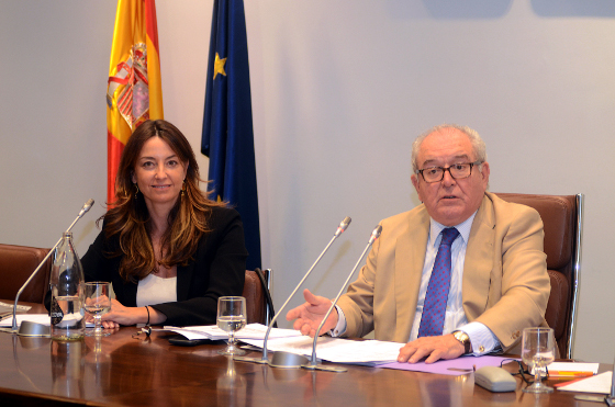 Alicia Richart y Eduardo Serra, durante la primera Asamblea General de digitalES.