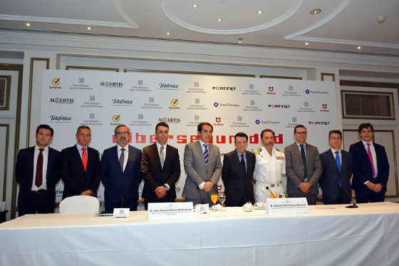 asistentes al evento de ciberseguridad