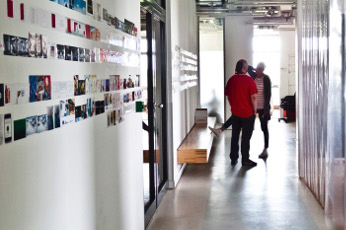 Omnicom Group consolida su red global con AT&T