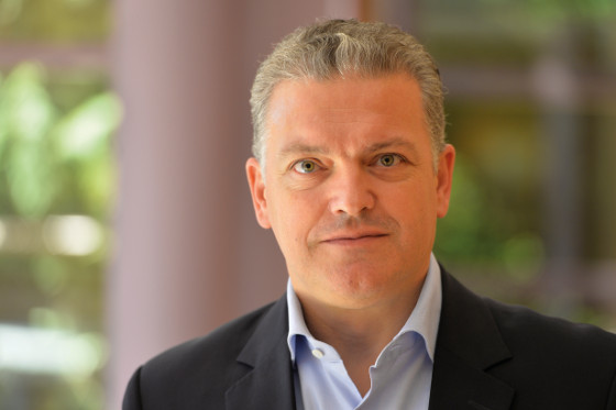 José Paz, director general de Avaya en España y Portugal, comenta a Redes&Telecom la salida del bache de Avaya.