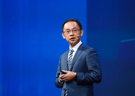 Ryan Ding, presidente de la Unidad de Negocio de Carrier de Huawei, durante su discurso durante el MBBF 2017.
