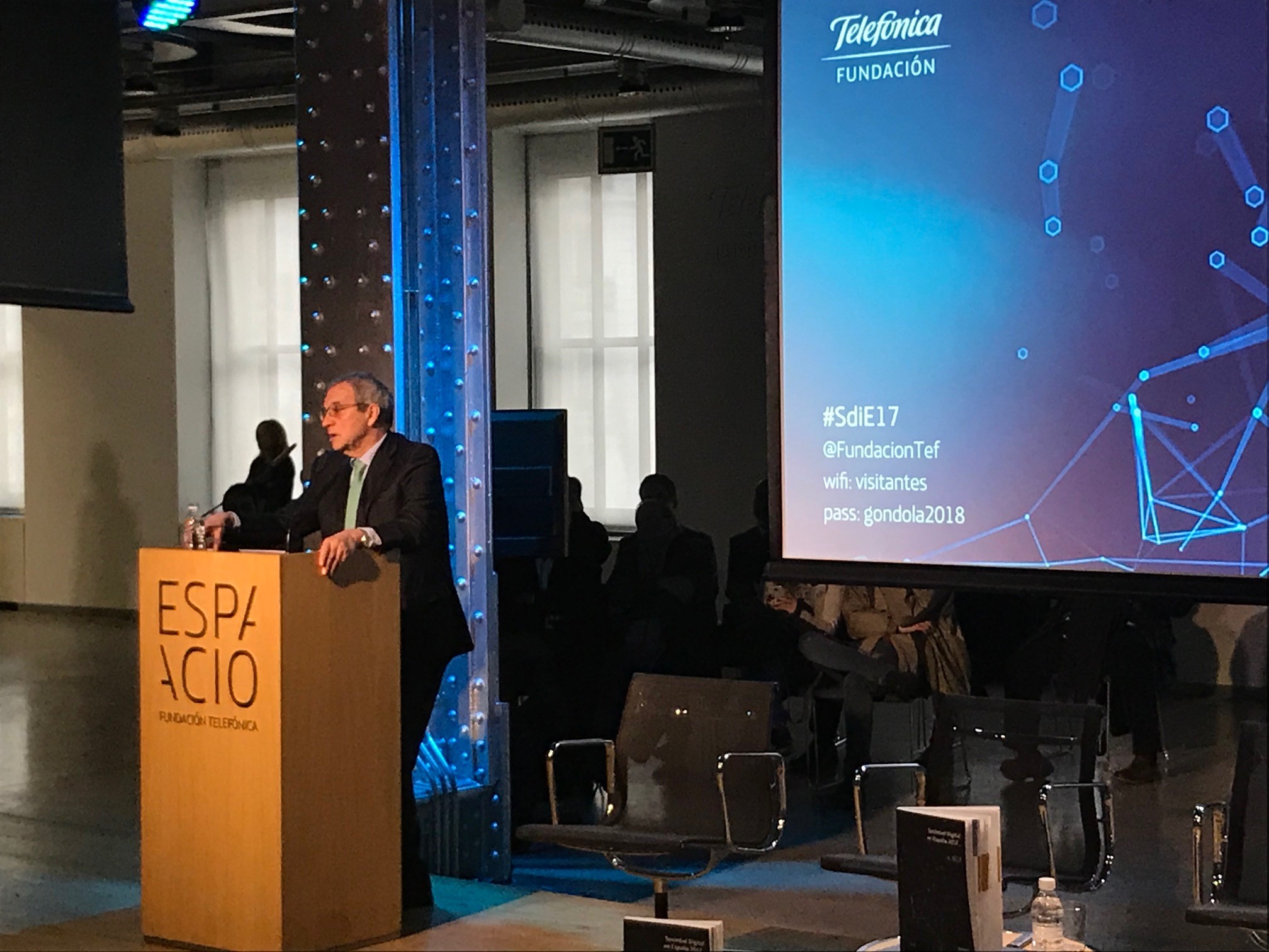 César Alierta, presidente de la Fundación Telefónica durante la presentación del Informe de la Sociedad Digital en España 2017.