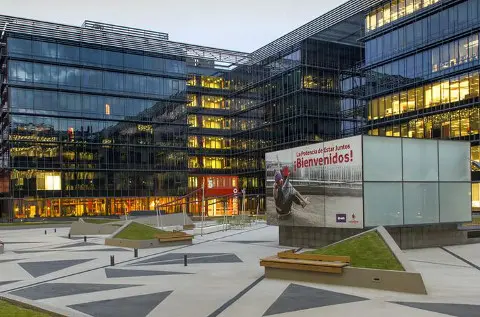 Vodafone España crece gracias a su oferta convergente.