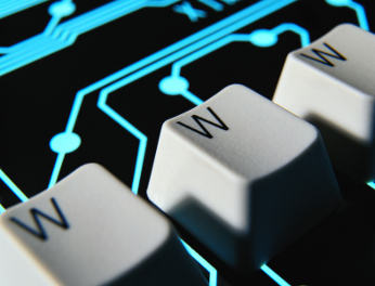 Primer caso de bloqueo de operadoras a webs piratas en la industria del cine en España.