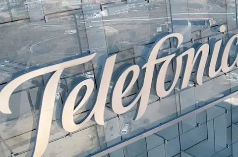La CNMC multa a Telefónica con 8,5 millones de euros por incumplir sus obligaciones mayoristas.