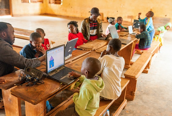 Eurona dará Internet a 2.000 escuelas de Senegal.