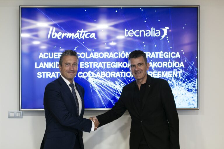 Juan Ignacio Sanz, director general y consejero delegado de Ibermática, y Iñaki San Sebastián, CEO de Tecnalia.