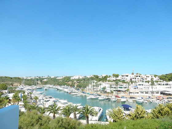 Marina de Cala Dor, Mallorca, sede de Sea Teach Trading.