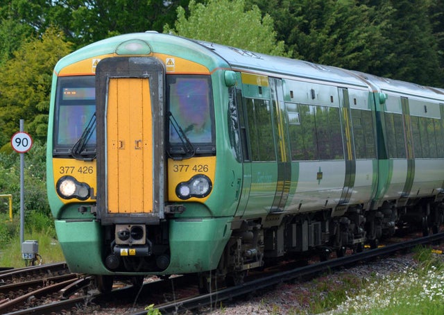 Cellnex conectará la línea ferroviaria Londres-Brighton.