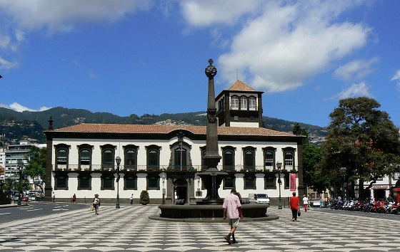 Funchal optimiza la atención al ciudadano con Mitel.
