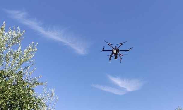 Primer vuelo de dron 5G en 700 MHz.