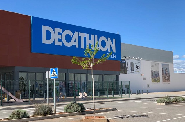 Decathlon centraliza la conexión de sus redes con Colt.
