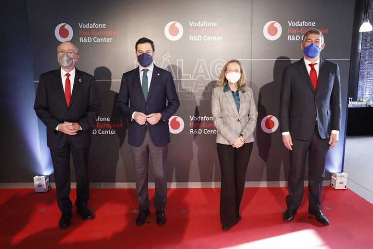 Inauguración del centro de I+D de Vodafone en Málaga.