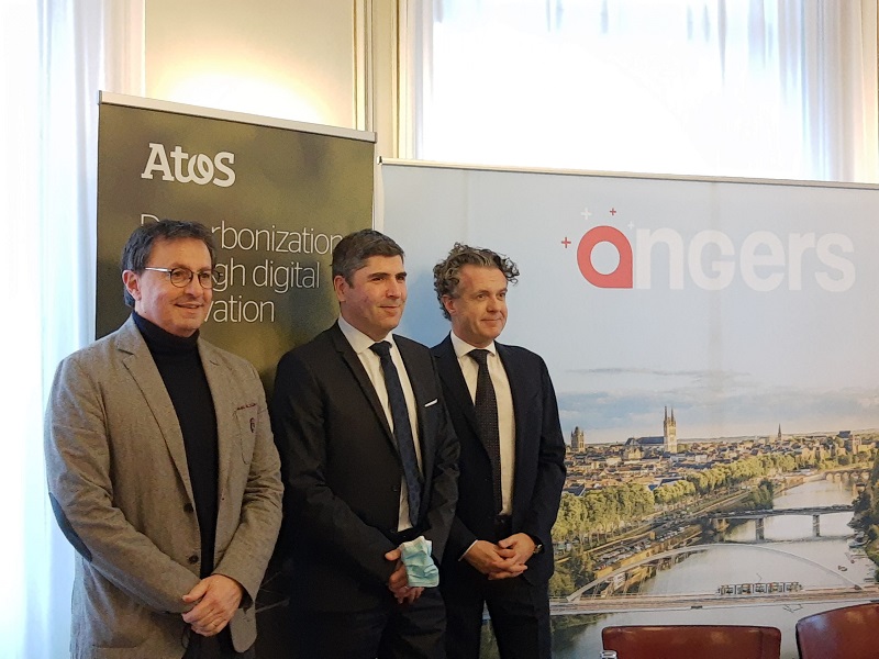 Presentación de la “Fábrica del Futuro” de Atos en Angers.
