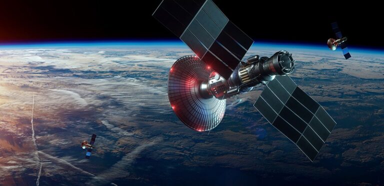 Satélites y 5G: casos de uso. 5G Americas publica un nuevo informe sobre este tema.