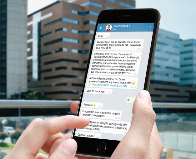 PAUbot, asistente virtual con IA para los preuniversitarios catalanes.