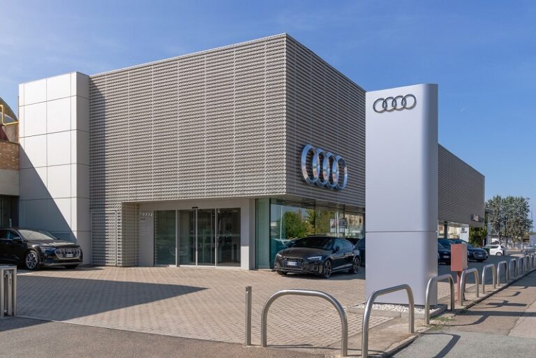 Eurocar Italia moderniza sus comunicaciones con Snom.