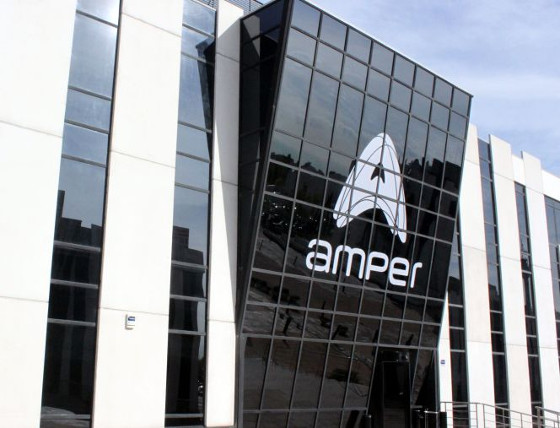 Amper compra el 45% de la alemana Atlas Engineering and Construction.