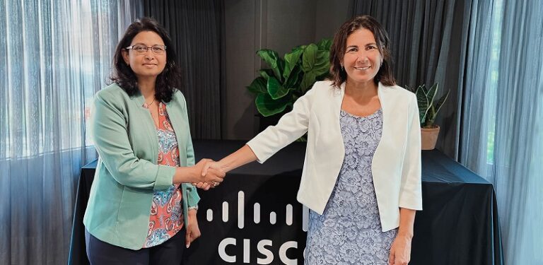 Shailaja Shankar, de Cisco Security Business Group, y María Jesús Almazor, de Telefónica Tech.