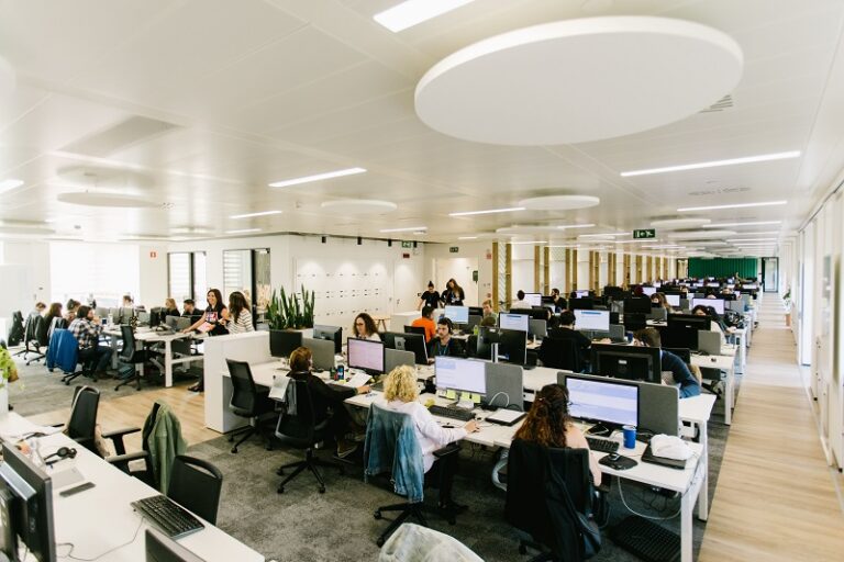 Contact center de Adevinta Spain.