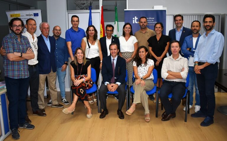 Foto de grupo de la Junta Directiva de COITAOC y ASITANO.