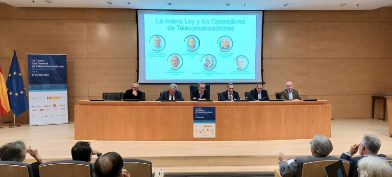 Imagen del encuentro sobre la nueva Ley de Telecomunicaciones.