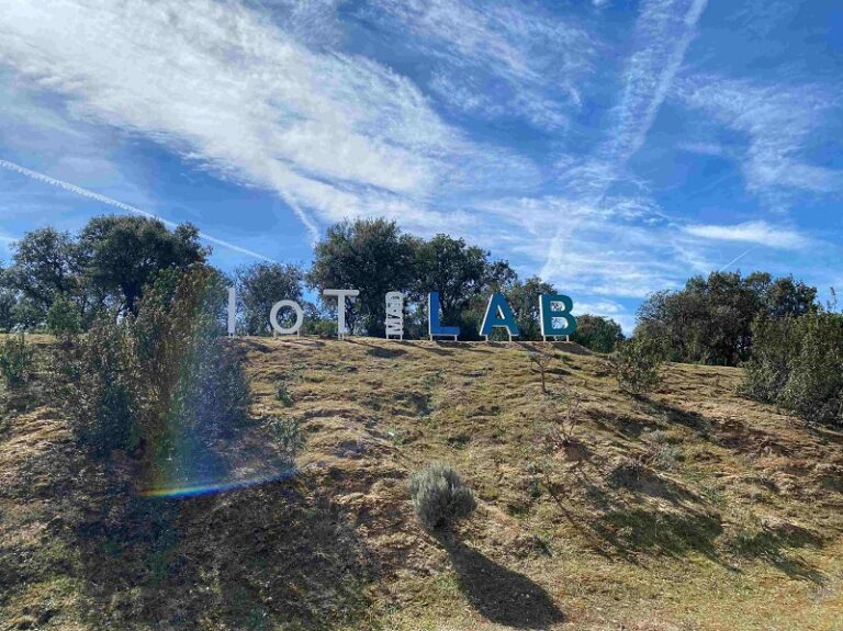Laboratorio de internet de las cosas ciudad de Madrid, IoTMADLAB, en la UPM.