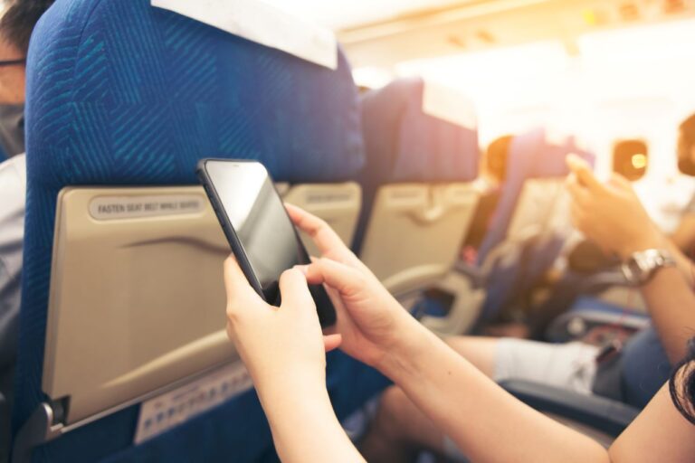 Hispasat e Intelsat extiende su acuerdo de conectividad en movilidad.